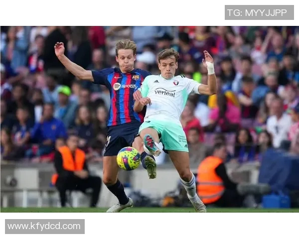 尤文图斯与巴塞罗那激战成和双方在友谊赛中展现精彩表现